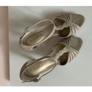 Champagne Retro Low Heeled Shoes